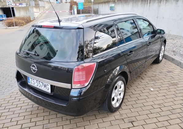 Opel Astra cena 7200 przebieg: 254248, rok produkcji 2006 z Szczecin małe 121